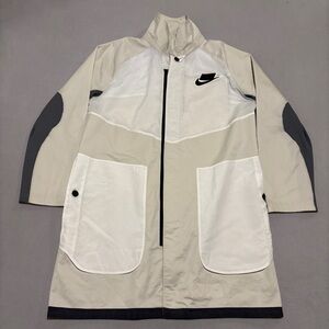 Nike Sportwear Parka Long Jacket Size Medium White Outdoor Spring Gorpcore